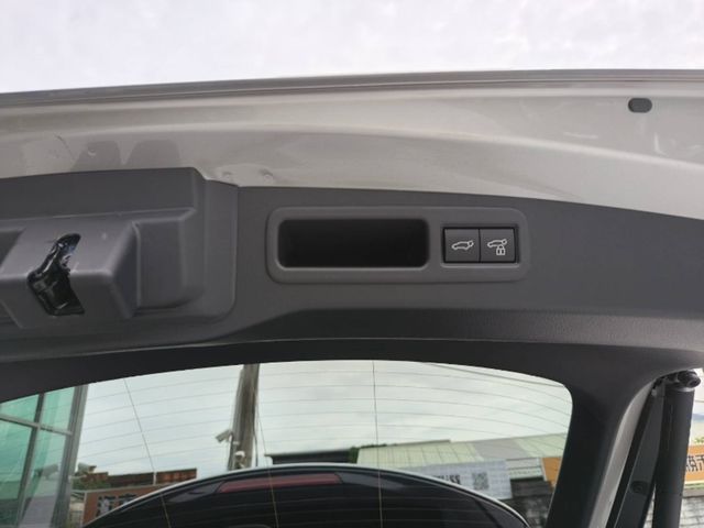 LEXUS凌志 RX350H  第14張相片