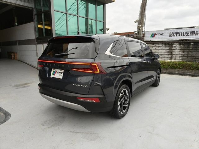 HYUNDAI現代 CUSTIN  第2張相片