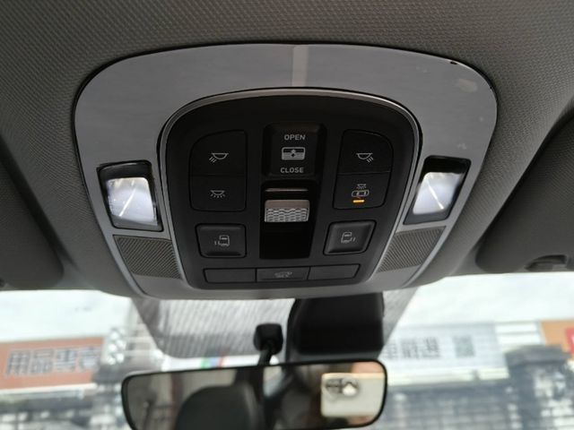 HYUNDAI現代 CUSTIN  第11張相片