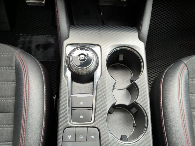 FORD福特 KUGA  第13張相片