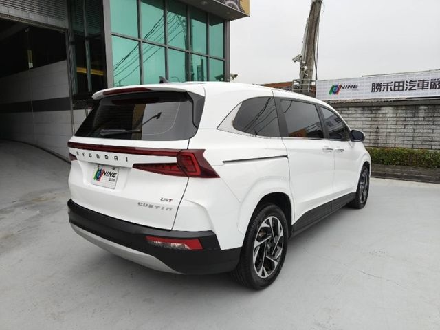 HYUNDAI現代 CUSTIN  第3張相片