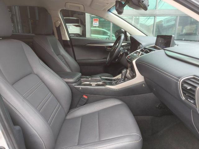 LEXUS凌志 NX200  第19張相片