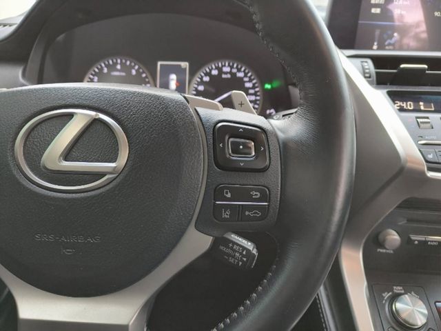 LEXUS凌志 NX200  第25張相片