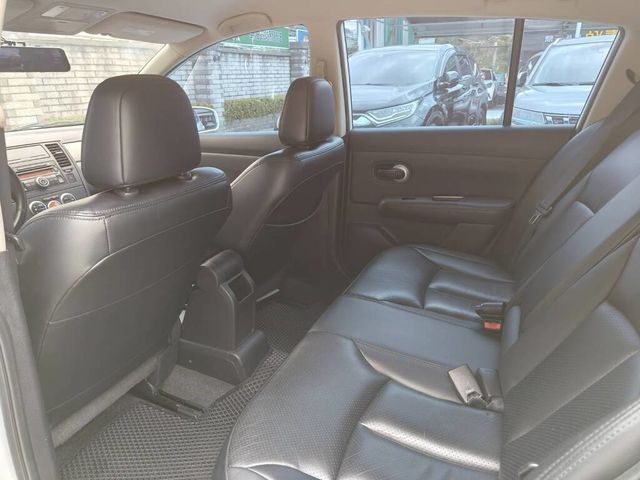 NISSAN日產 TIIDA  第15張相片