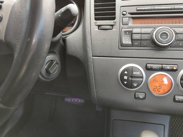 NISSAN日產 TIIDA  第19張相片