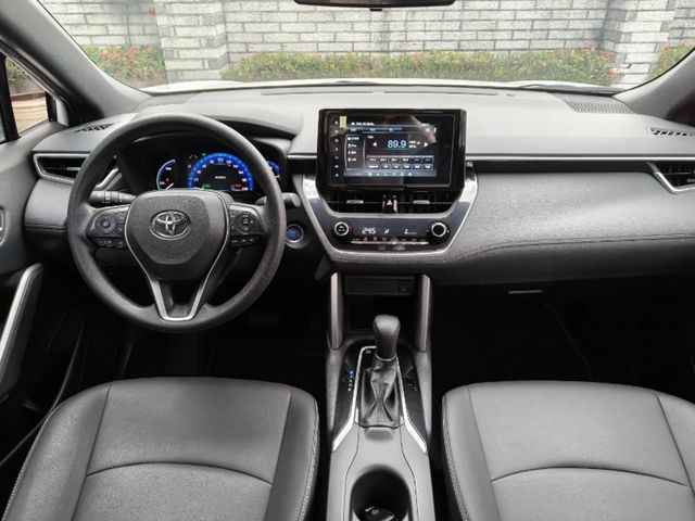 TOYOTA豐田 COROLLA CROSS HYBRID  第9張相片