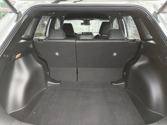 TOYOTA豐田 COROLLA CROSS HYBRID  第27張相片