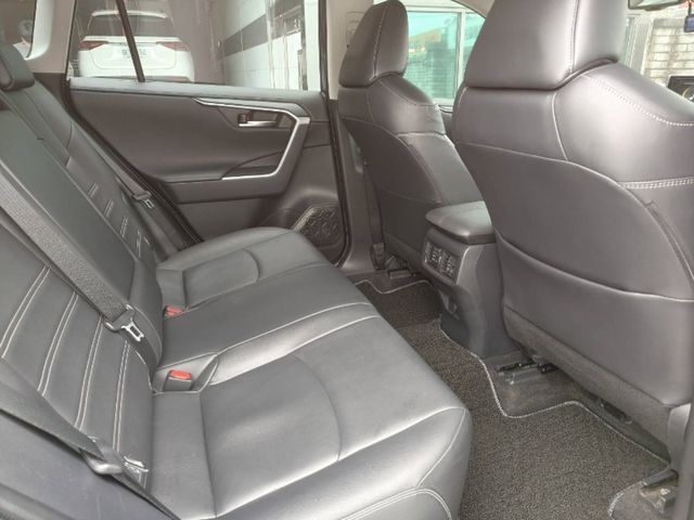 TOYOTA豐田 RAV4  第16張相片
