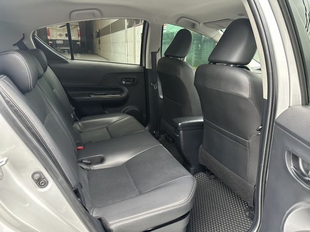 TOYOTA豐田 PRIUS C  第11張相片