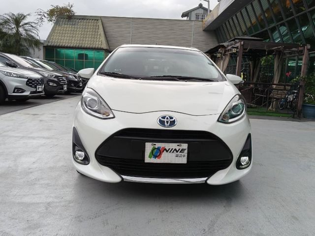 TOYOTA豐田 PRIUS C  第3張相片
