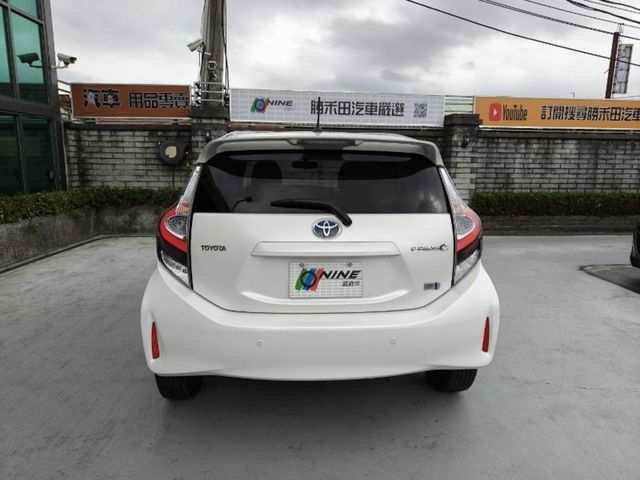 TOYOTA豐田 PRIUS C  第4張相片