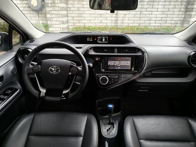 TOYOTA豐田 PRIUS C  第5張相片