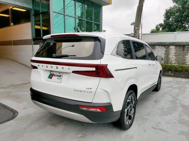 HYUNDAI現代 CUSTIN  第2張相片