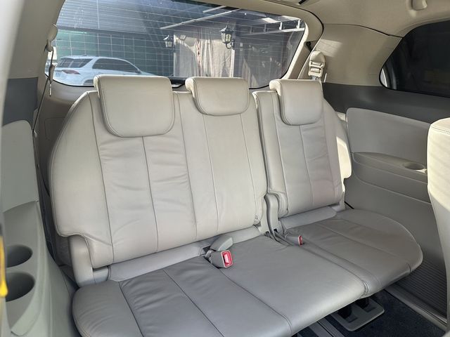 TOYOTA豐田 PREVIA  第11張相片