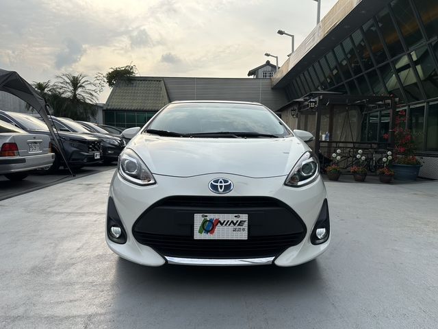TOYOTA豐田 PRIUS C  第3張相片