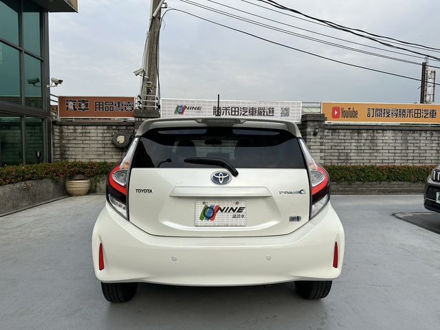 TOYOTA豐田 PRIUS C  第4張相片