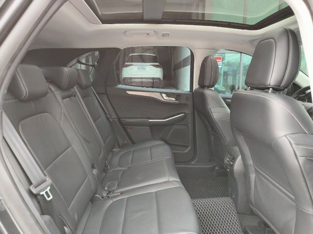 FORD福特 KUGA  第14張相片