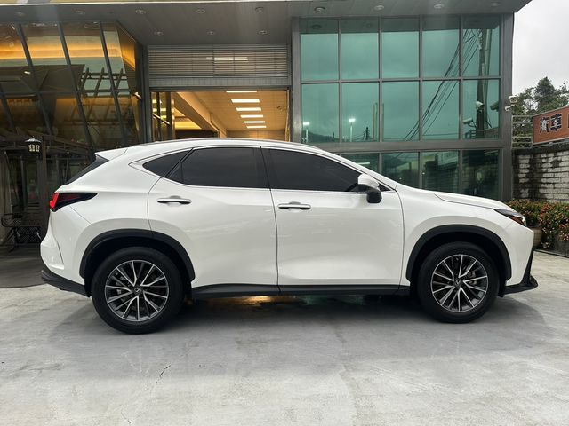 LEXUS凌志 NX200  第14張相片