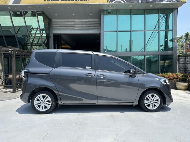 TOYOTA豐田 SIENTA  第8張相片