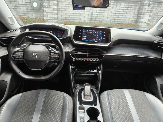 PEUGEOT寶獅 2008  第5張相片