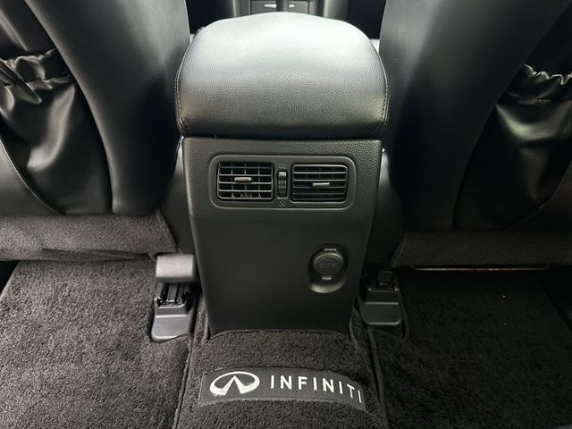 INFINITI無限 FX35  第11張相片