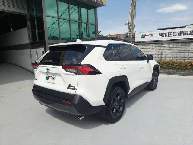 TOYOTA豐田 RAV4  第2張相片