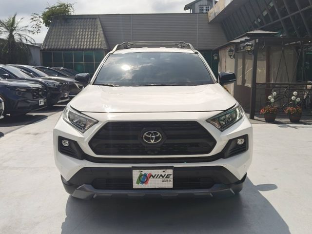TOYOTA豐田 RAV4  第3張相片