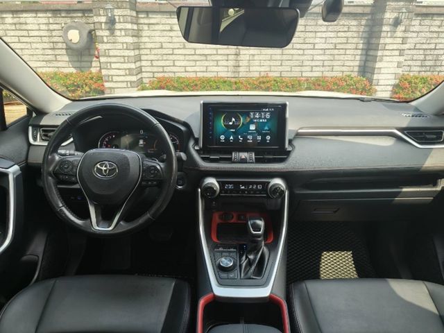 TOYOTA豐田 RAV4  第5張相片