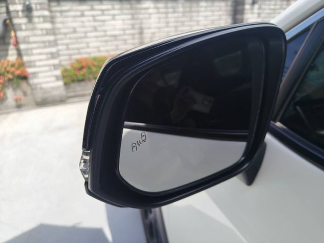 TOYOTA豐田 RAV4  第19張相片