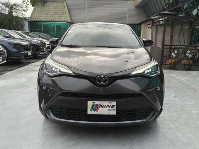 TOYOTA豐田 C-HR  第3張相片