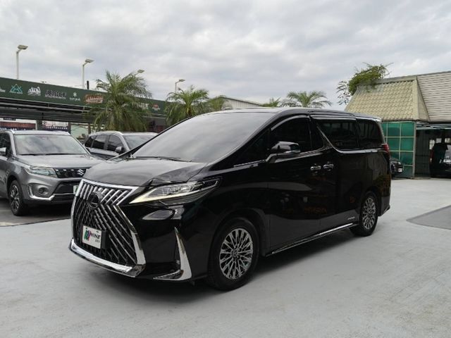 LEXUS凌志 LM300H  第1張相片