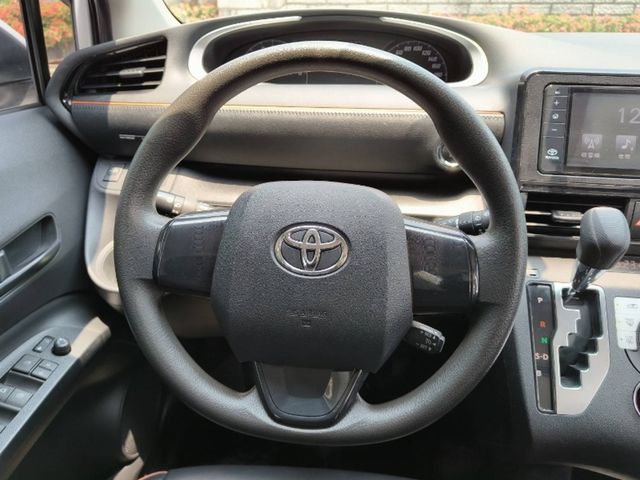 TOYOTA豐田 SIENTA  第12張相片
