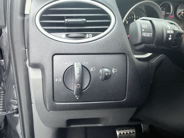 FORD福特 FOCUS  第15張相片