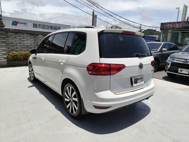 VOLKSWAGEN福斯 TOURAN  第18張相片