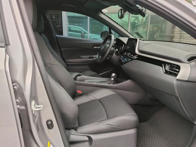 TOYOTA豐田 C-HR  第8張相片