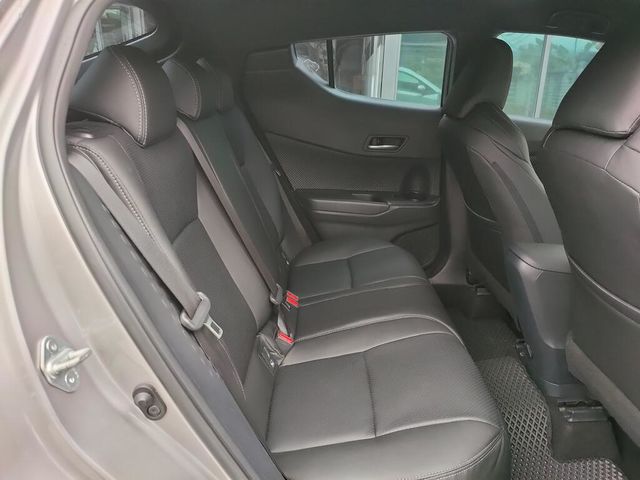 TOYOTA豐田 C-HR  第9張相片