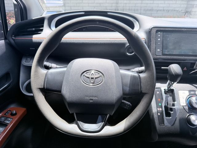 TOYOTA豐田 SIENTA  第12張相片