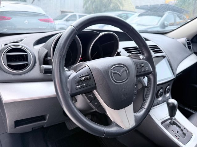 MAZDA馬自達 MAZDA 3  第5張相片