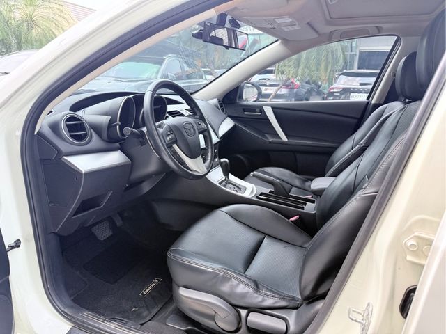 MAZDA馬自達 MAZDA 3  第6張相片