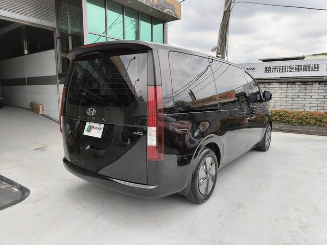 HYUNDAI現代 STARIA  第2張相片