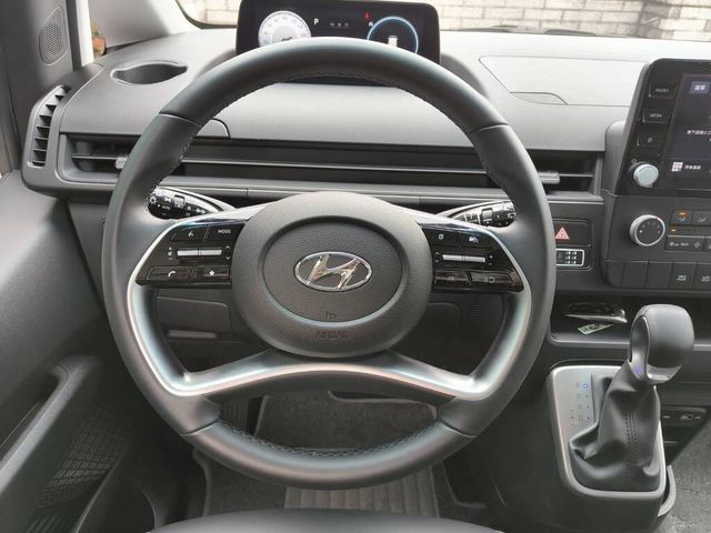 HYUNDAI現代 STARIA  第15張相片