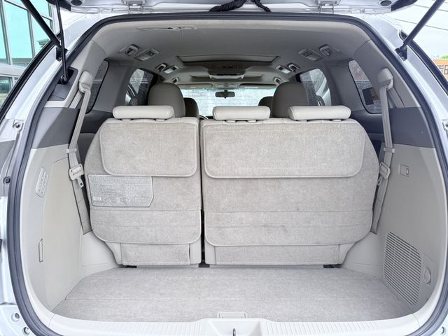 TOYOTA豐田 PREVIA  第8張相片