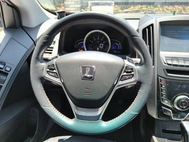 LUXGEN納智捷 U6 TURBO  第13張相片