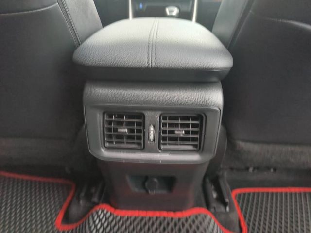 TOYOTA豐田 RAV4  第10張相片