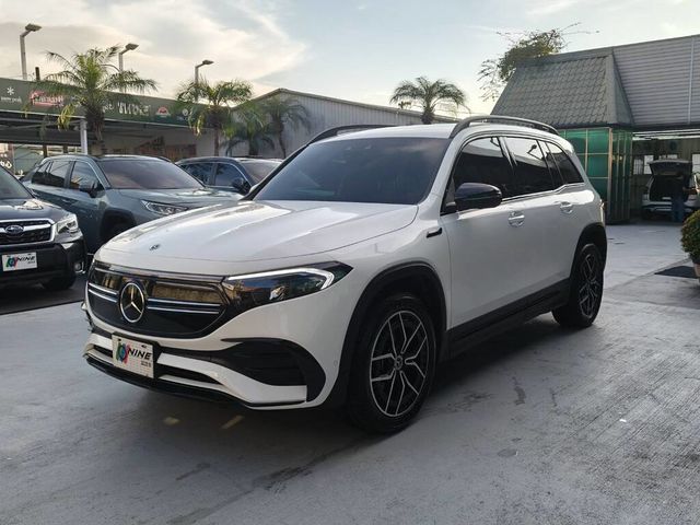 M-BENZ賓士 EQB300  第1張相片