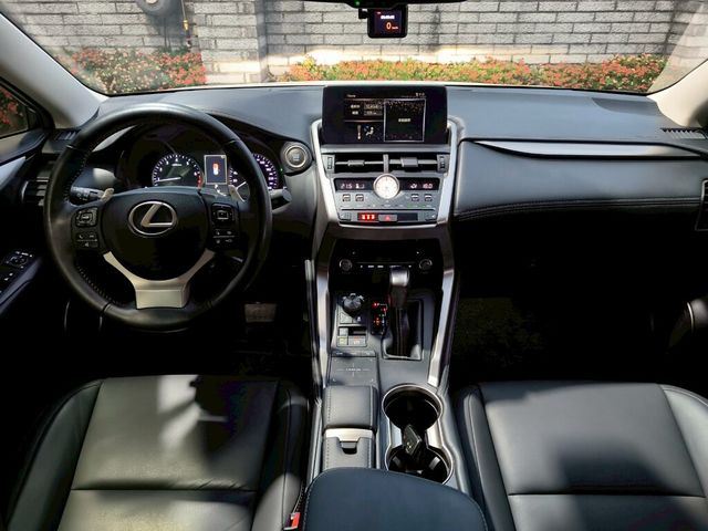 LEXUS凌志 NX200  第5張相片