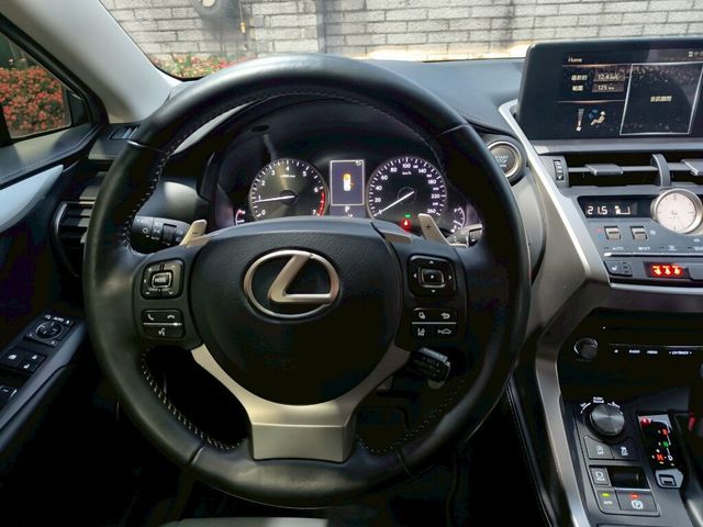LEXUS凌志 NX200  第16張相片