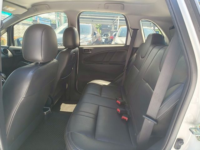 MITSUBISHI三菱 COLT PLUS  第10張相片