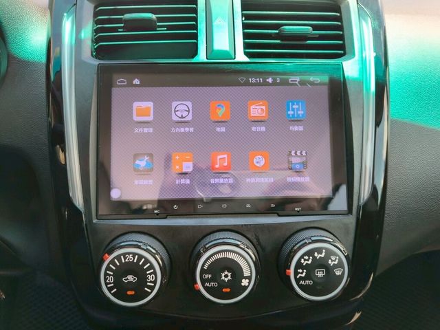 MITSUBISHI三菱 COLT PLUS  第13張相片