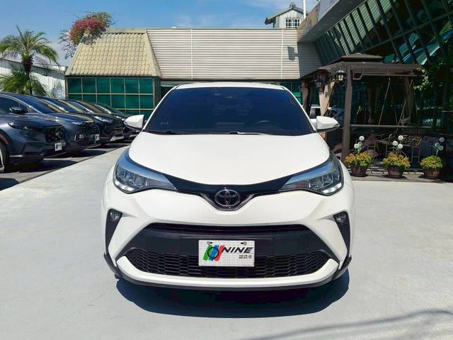 TOYOTA豐田 C-HR  第3張相片